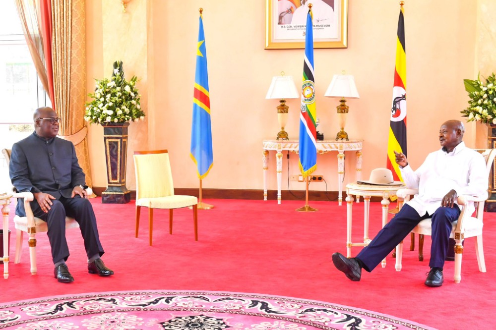Perezida Félix Antoine Tshisekedi yagiriye uruzinduko i Kampala muri Uganda aho yagiranye ikiganiro na Perezida Yoweri Kaguta Museveni