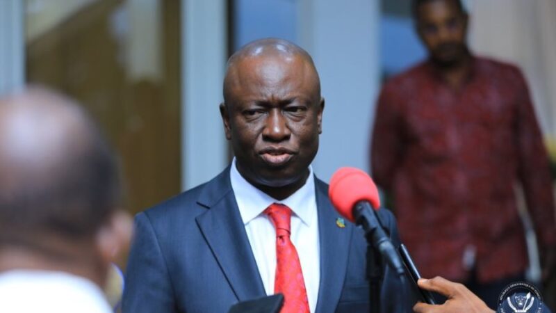 Tshisekedi yogeye gushinja u Rwanda ko ari rwo rurinyuma y’akajagari kari mu ishyaka rye