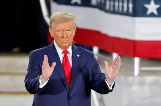 America: Itsinzi ya Donald Trump yateje impagarara mu ishyaka ry’abademokarate