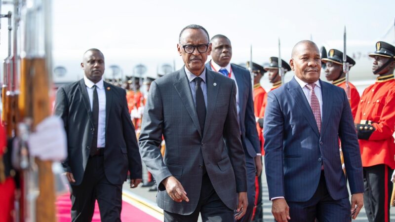 Perezida Kagame yageze Arusha muri Tanzania, yitabiriye inama ya 24 isanzwe y’abakuru b’ibihugu bo mu Muryango wa EAC