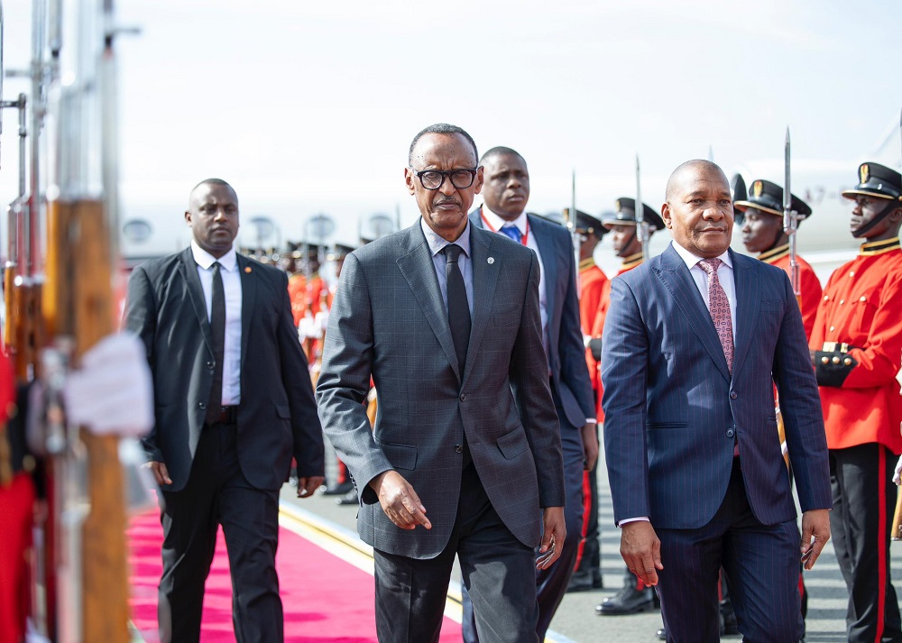 Perezida Kagame yageze Arusha muri Tanzania, yitabiriye inama ya 24 isanzwe y’abakuru b’ibihugu bo mu Muryango wa EAC
