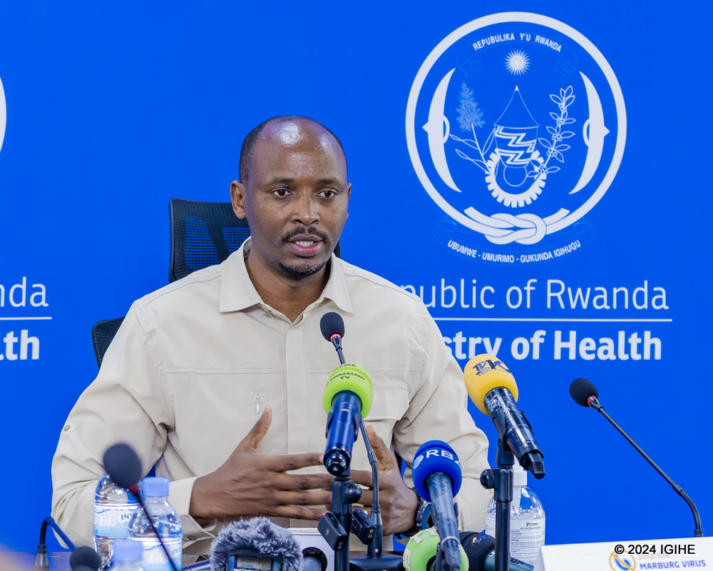 Minisitiri w’Ubuzima Dr Sabin yatangaje ko uducurama twateye Marburg mu Rwanda twasanzwe mu kirombe cy’amabuye y’agaciro