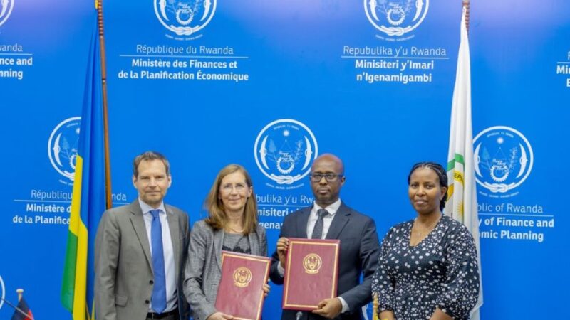 Guverinoma y’u Rwanda na Banki y’Iterambere y’u Budage byasinye amasezerano y’inkunga ya miliyoni 20,97 z’Amayero