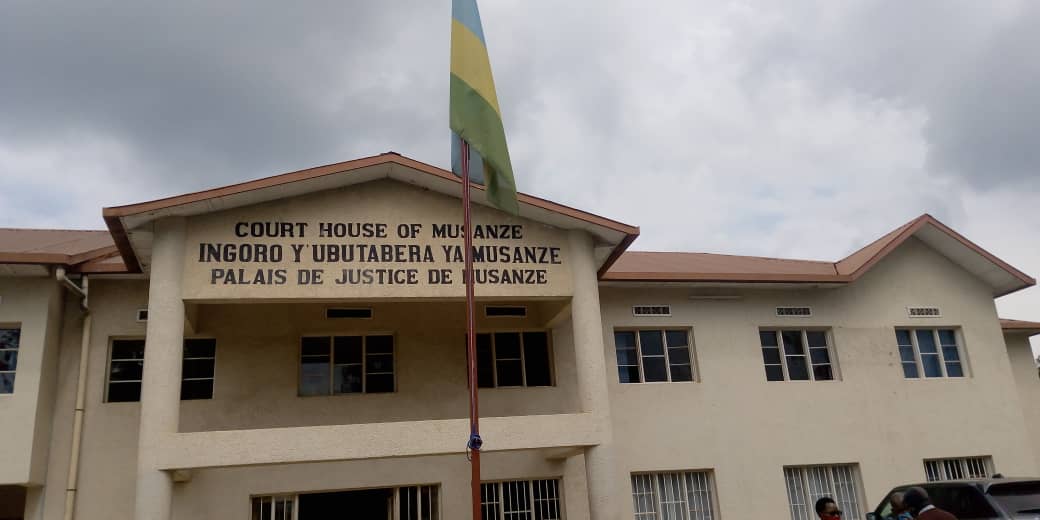 Musanze: Ubushinjacyaha bukurikiranye abantu 6 abagore bane n’abagabo babiri baregwa icyaha cyo guhohotera abacitse ku icumu