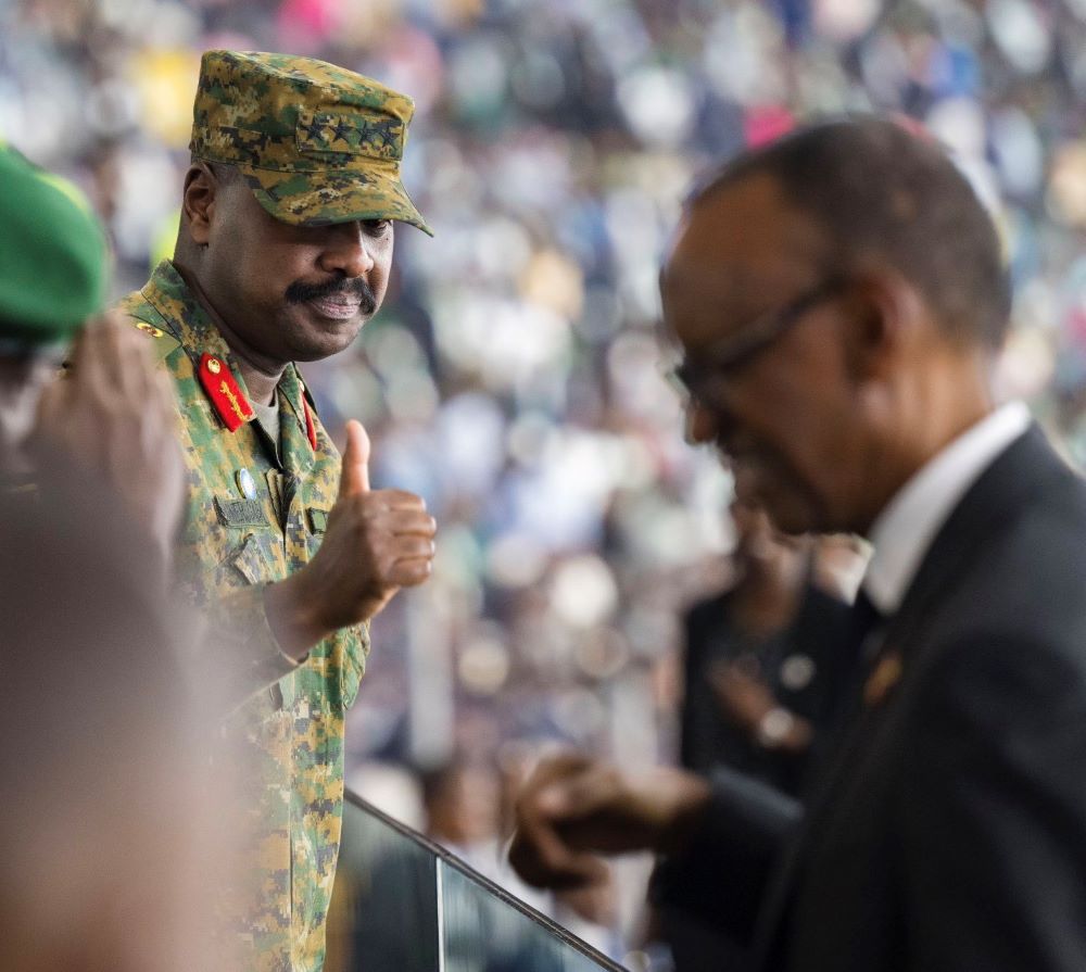 Gen. Muhoozi yongeye kuri koroza avuga ko Imana ari umwirabura w’umunyafurika