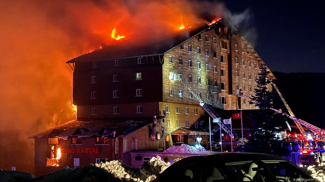 Turkiya: Inkongi ikomeye y’umuriro yibasiye hotel