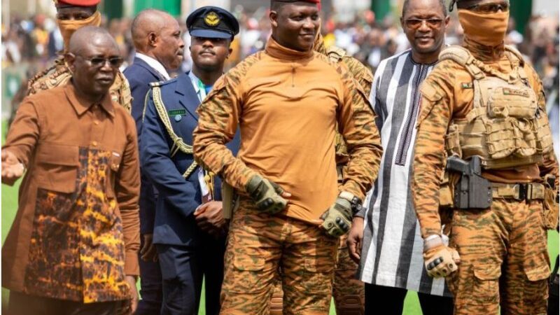 Perezida w’inzibacyuho wa Burkina Faso yashinje Macron gutuka abanyafurika