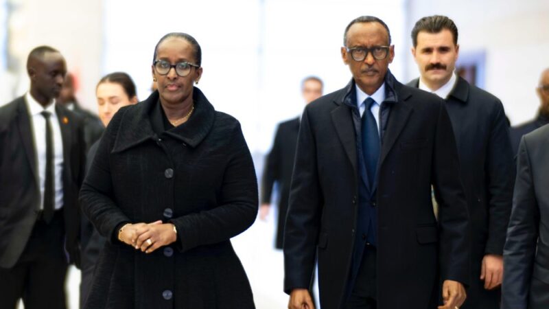 Perezida Paul Kagame na Madamu  baraye bageze muri Türkiye aho bangiriye uruzinduko rw’akazi