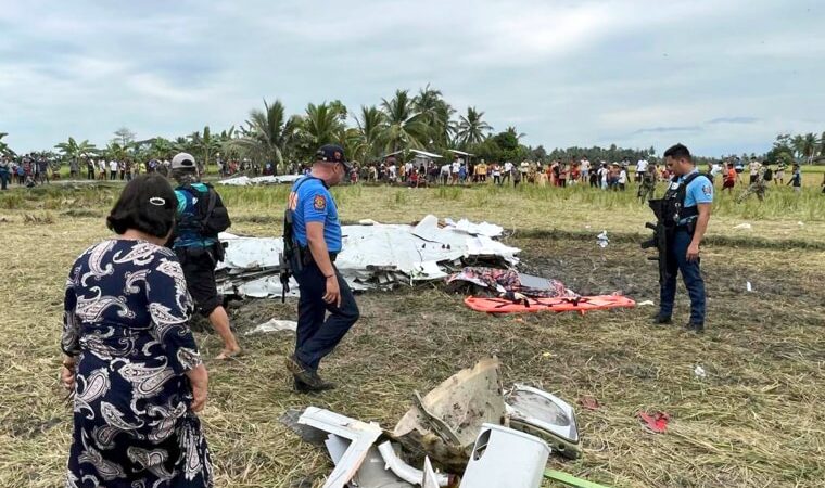 Umusirikare wa Amerika n’abakozi batatu baguye mu mpanuka y’indege muri Filipine