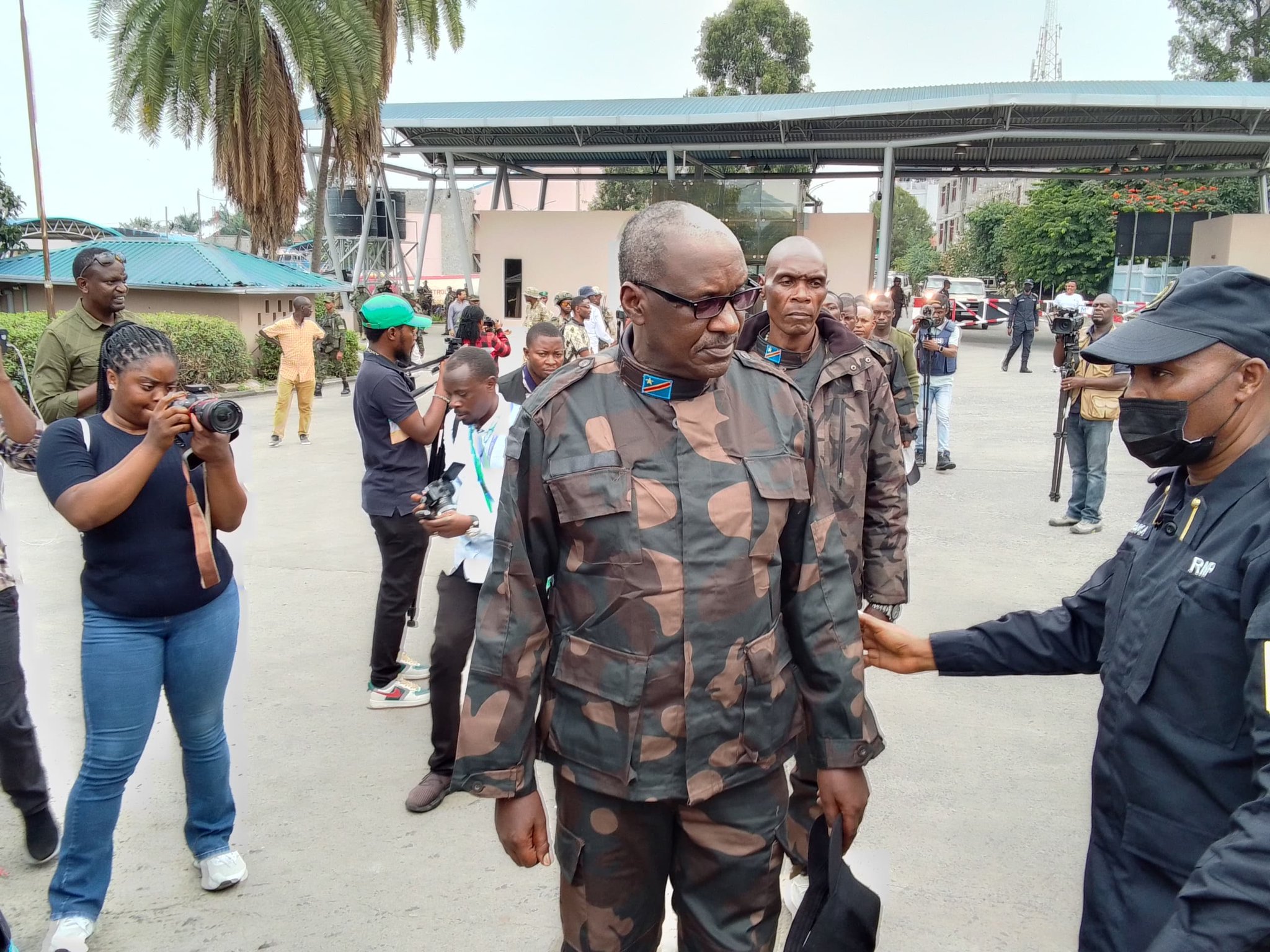 Umutwe wa M23 washyikirije u Rwanda Jenerali wa FDLR na bagenzi be yafatiye ku rugamba