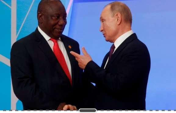 Perezida Ramaphosa yagiranye ikiganiro kuri telephone na Putin