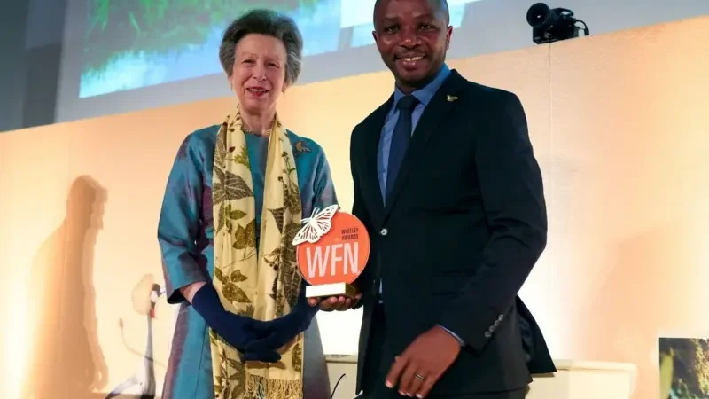 Benshi ntibacyumva imisambi ihiga, Dr Olivier Nsengimana Nsengimana wahembewe gutuma Abanyarwanda bongera kubona imisambi