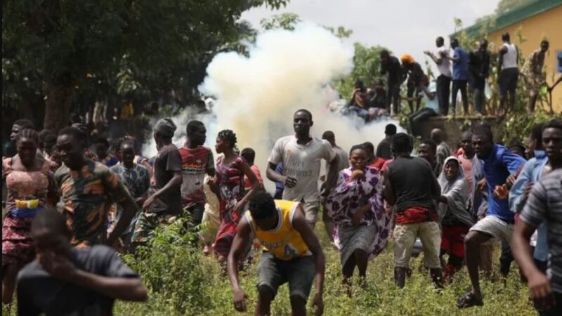 Nibura abantu 42 bishwe mu bitero byabaye mu mpera z’icyumweru mu ntara ya Benue muri Nigeria, nk’uko byemejwe n’umuyobozi waho