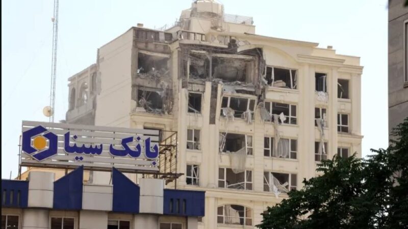 Irani Yamaganye Ibiganiro na Amerika ku Nucleaire