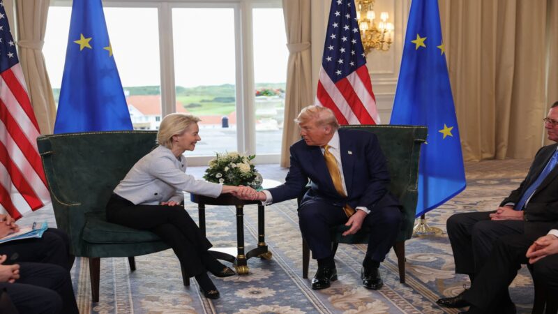 Trump na von der Leyen basinyanye amasezerano y’ubucuruzi hagati ya Amerika na EU
