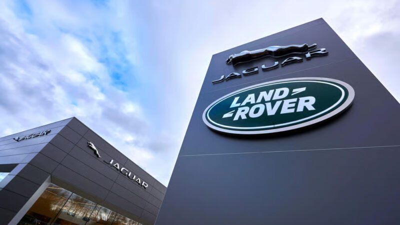 Jaguar Land Rover igiye kugabanya abakozi basaga 500