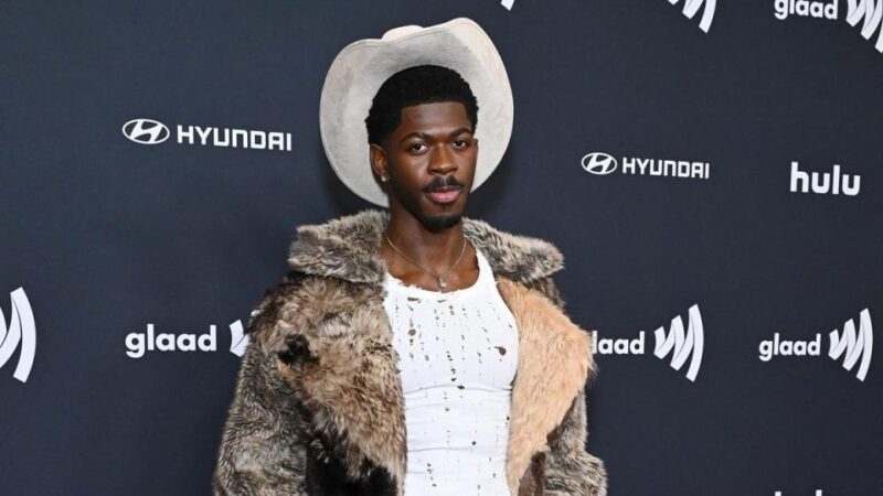 Lil Nas X yafashwe n’inzego z’umutekano nyuma yo kugaragara yambaye ubusa nijoro muri Los Angele