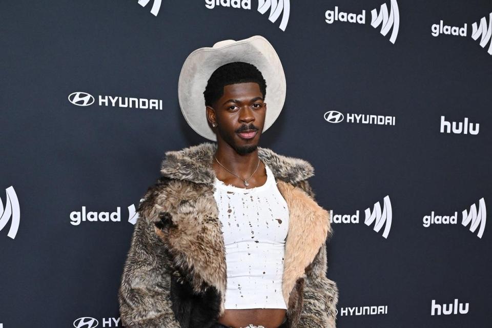 Lil Nas X yafashwe n’inzego z’umutekano nyuma yo kugaragara yambaye ubusa nijoro muri Los Angele