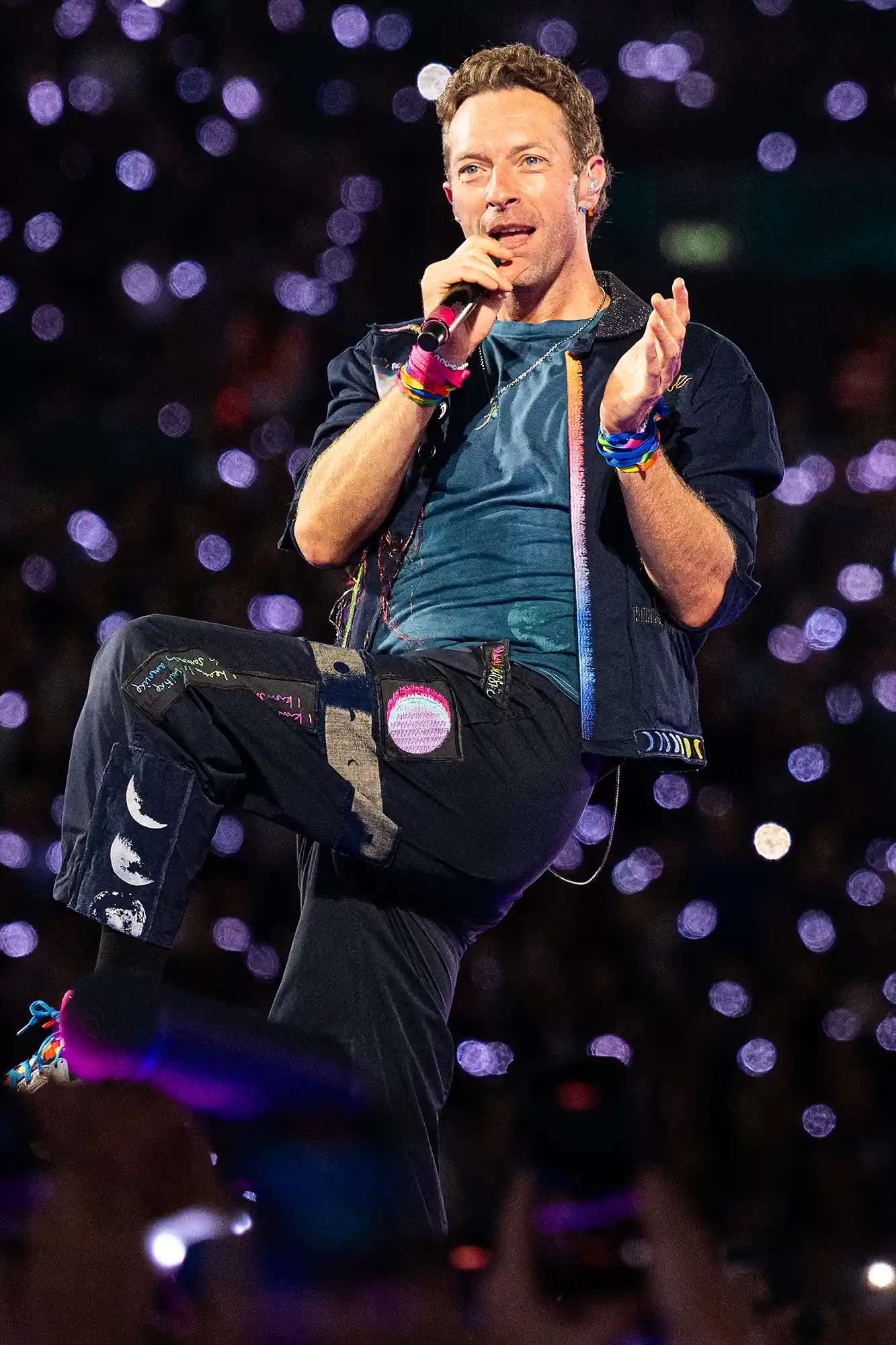 Umufana yasabye umukunzi we kubana mu gitaramo cya Coldplay, i Wembley