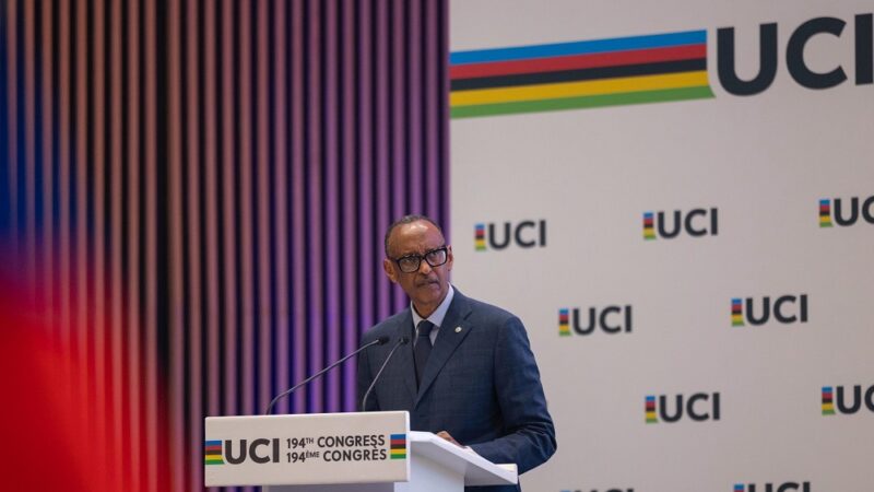 Perezida Paul Kagame yashimangiye ko abumva ko u Rwanda rutagakwiye kwakira ibikorwa bikomeye basizwe n’amateka
