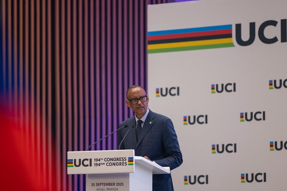Perezida Paul Kagame yashimangiye ko abumva ko u Rwanda rutagakwiye kwakira ibikorwa bikomeye basizwe n’amateka