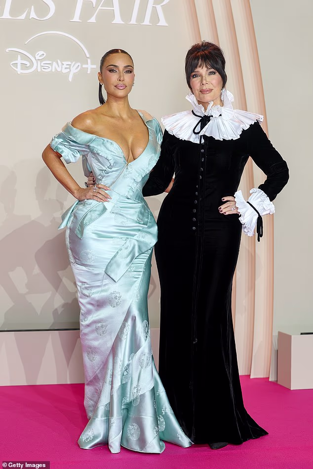 Kim Kardashian nyuma yo kumurika filime ye nshya “All’s Fair” yizihije isabukuru ye mu Bufaransa 