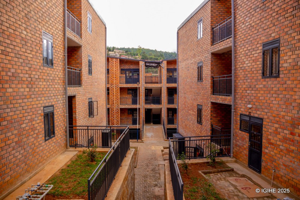 Imijyi yunganira Kigali izaba igisubizo mu kurwanya imiturire y’akajagari