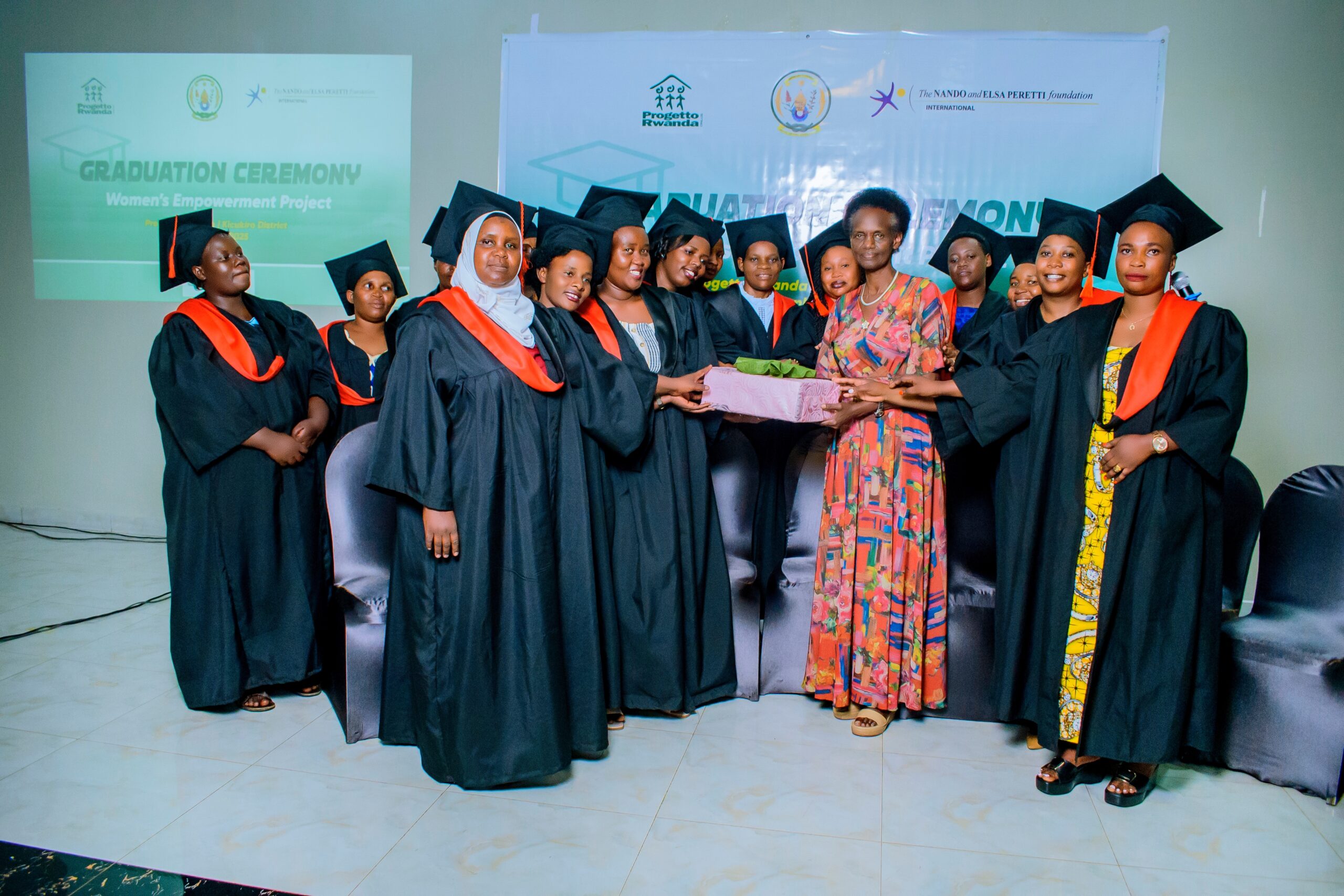 Abashoje amasomo y’imishinga ibyara inyungu baravuga imyato Progetto Rwanda