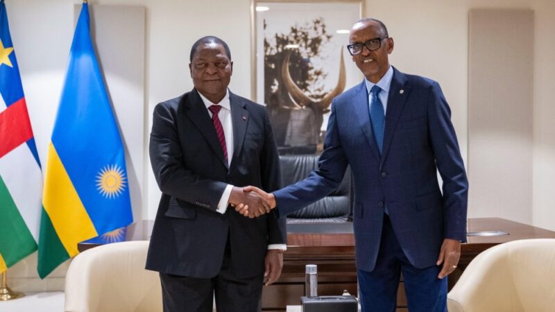 Perezida Paul Kagame yahuye na mugenzi we wa Centrafrique, Faustin Archange Touadéra