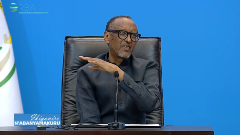 Ababirimo babyitege, turaza guhangana –Perezida Kagame ku bakora ibyuma